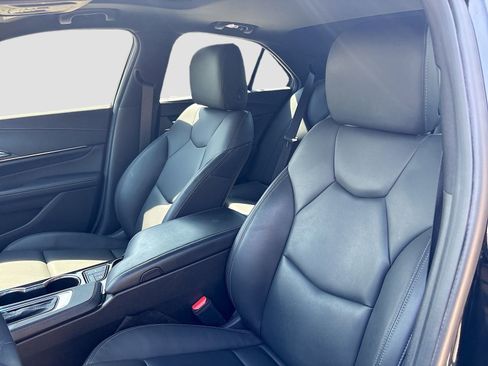 Used 2025 Cadillac CT4 Luxury image 22