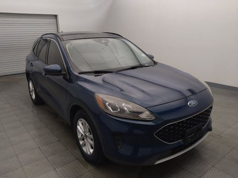Used 2020 Ford Escape SE FWD image 13