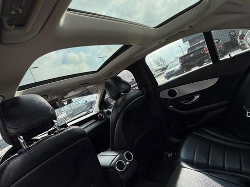 Used 2016 Mercedes-Benz C 300 4MATIC Sedan image 38