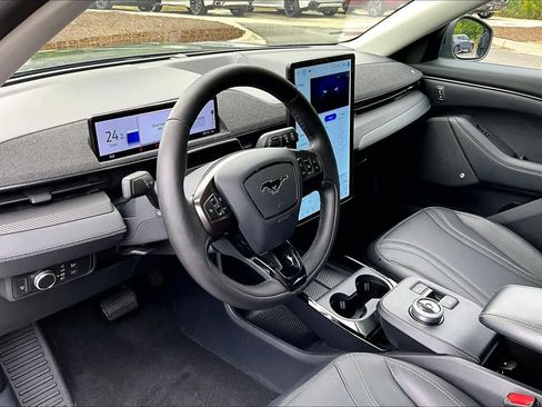 Used 2021 Ford Mustang Mach-E Premium RWD image 17