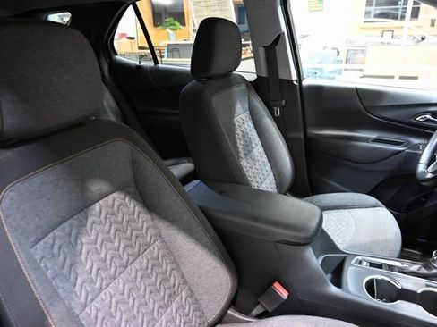 Used 2022 Chevrolet Equinox LT image 8