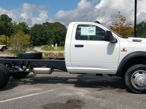 New 2025 RAM 4500 Tradesman w/ Chrome Appearance Group image 17