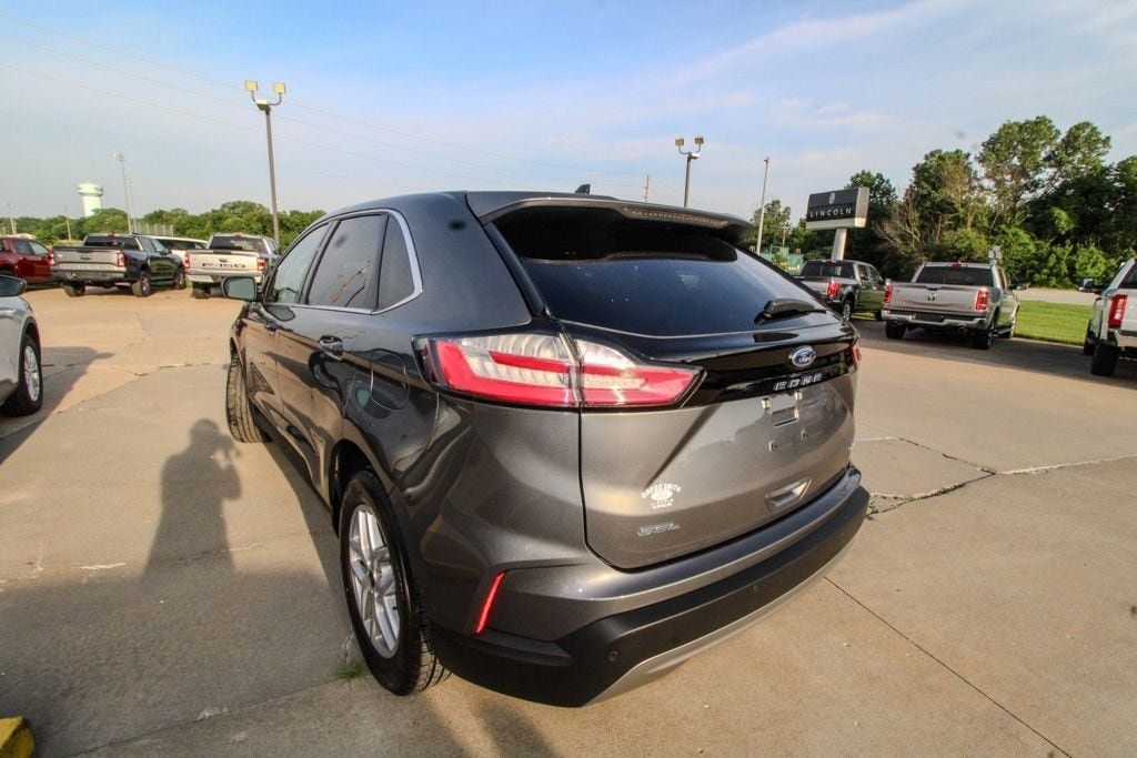 Used 2024 Ford Edge SEL w/ Convenience Package AWD/4WD image 4
