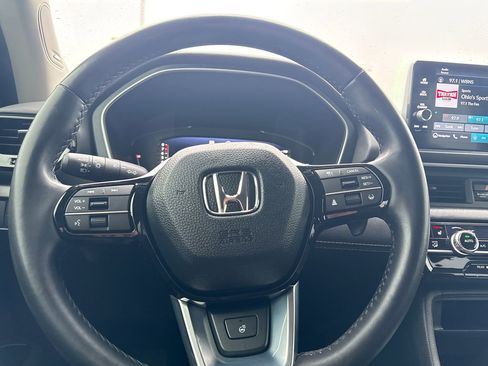 Used 2023 Honda Pilot Elite image 19