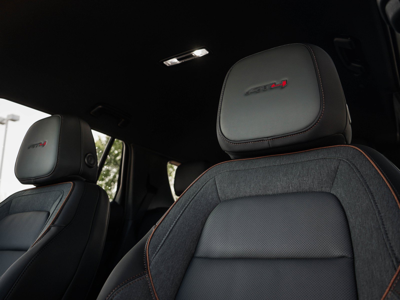 New 2027 GMC Terrain AT4 w/ Convenience Package III AWD/4WD image 20