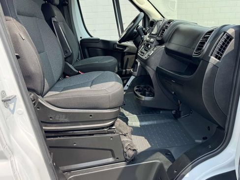 Used 2023 RAM ProMaster 2500 FWD image 14