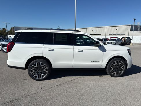 New 2025 Ford Expedition Platinum w/ Platinum Ultimate Package image 4