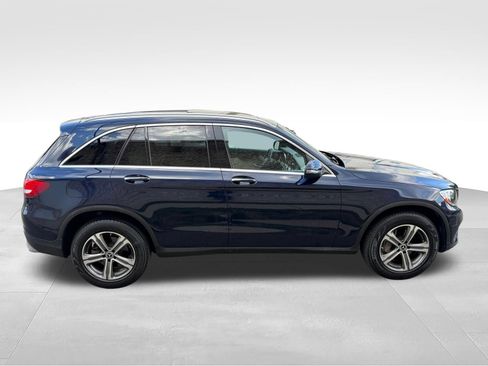 Used 2019 Mercedes-Benz GLC 300 4MATIC image 4