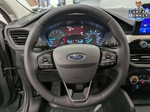 Used 2022 Ford Escape SE w/ Cold Weather Package AWD/4WD image 21