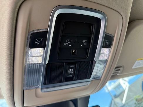 Used 2021 RAM 1500 Laramie AWD/4WD image 14
