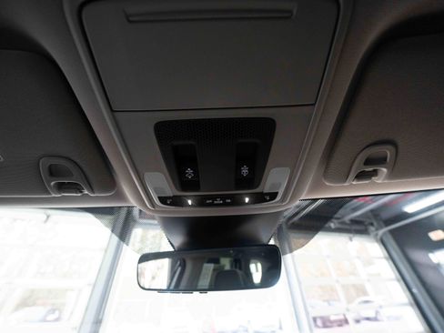 Used 2023 Honda Pilot Elite image 18