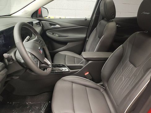 New 2026 Buick Encore GX Avenir w/ Avenir Technology Package image 22