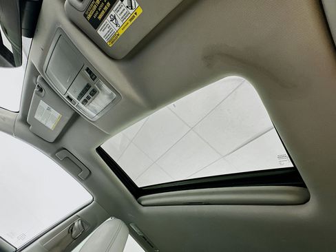 Used 2017 Toyota Highlander XLE image 26