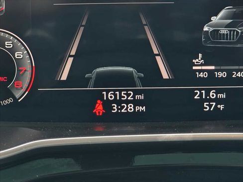 Used 2024 Audi Q3 2.0T Premium Plus w/ Premium Plus Package image 26