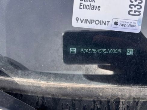 Used 2025 Buick Enclave Sport Touring image 5