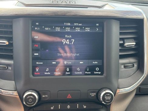 Used 2021 RAM 2500 Laramie w/ Body Color Bumper Group image 20