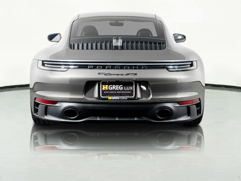 Used 2024 Porsche 911 Carrera GTS w/ Premium Package image 11