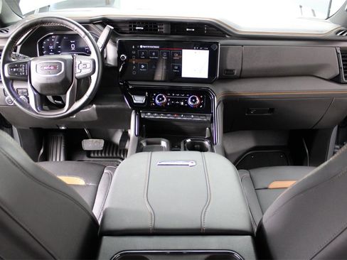 Used 2025 GMC Sierra 3500 AT4 image 31