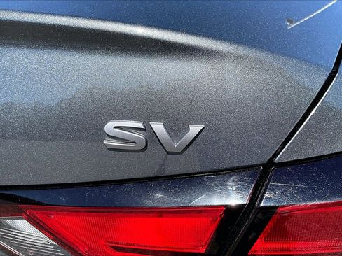 Used 2024 Nissan Altima 2.5 SV image 8