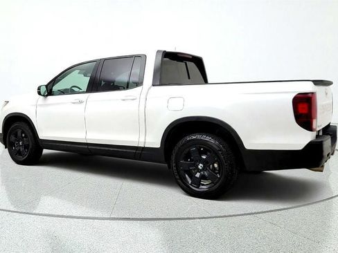 Used 2025 Honda Ridgeline Black Edition image 7