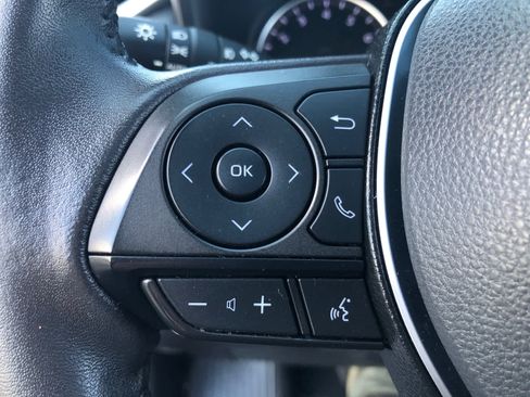 Certified 2022 Toyota RAV4 XLE Premium image 7