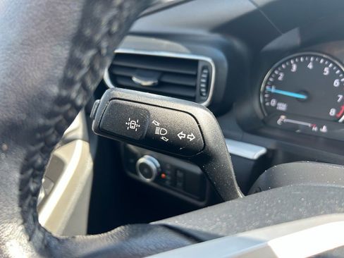 Used 2022 Ford Explorer XLT w/ Equipment Group 202A image 24
