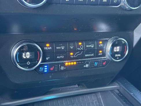 Used 2020 Ford Expedition Max XLT w/ Equipment Group 202A RWD image 10