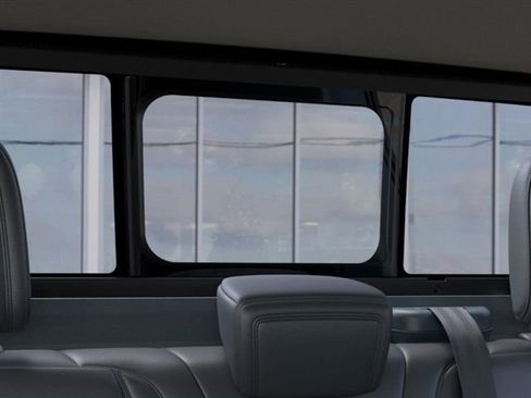 New 2025 Ford Maverick Lariat w/ Black Appearance Package image 24