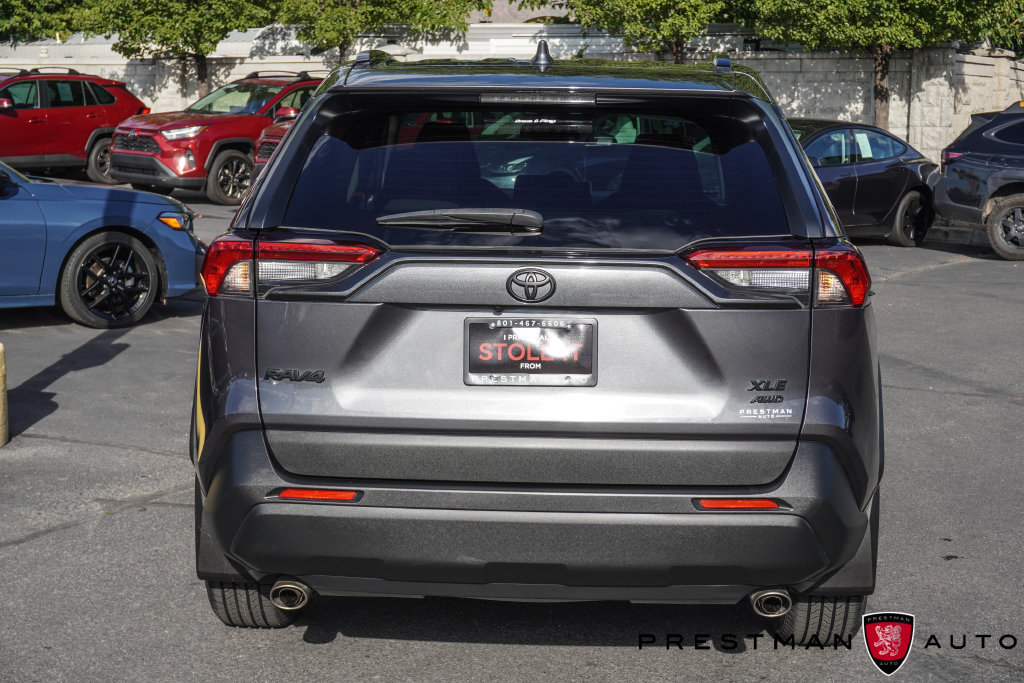 Used 2022 Toyota RAV4 XLE w/ Convenience Package AWD/4WD image 21