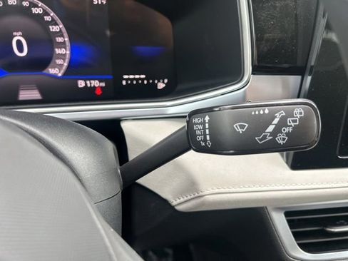 New 2026 Volkswagen Taos SE AWD/4WD image 29