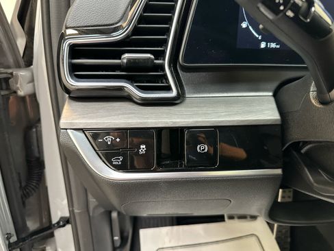 Used 2024 Kia Sportage X-Pro image 21
