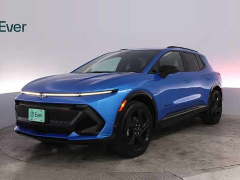 Used 2025 Chevrolet Equinox EV RS w/ LPO, All-Weather Mat Package FWD image 2