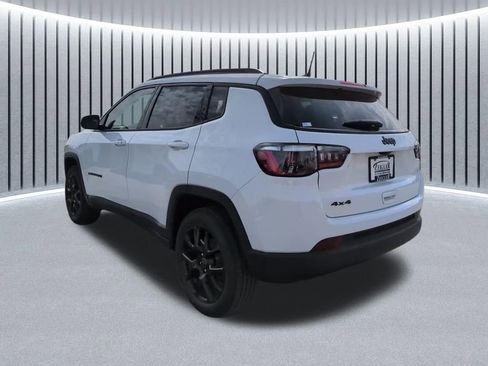 New 2026 Jeep Compass Latitude image 15