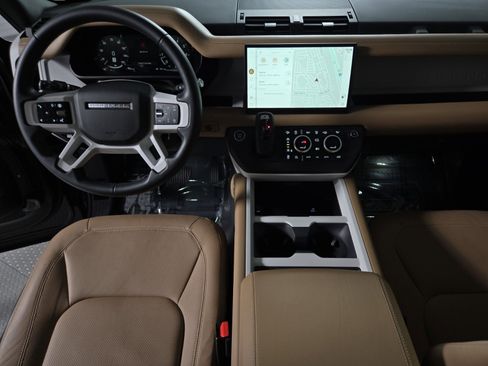 Used 2025 Land Rover Defender 110 S image 14