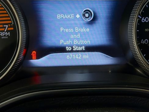 Used 2020 Jeep Cherokee Limited AWD/4WD image 19