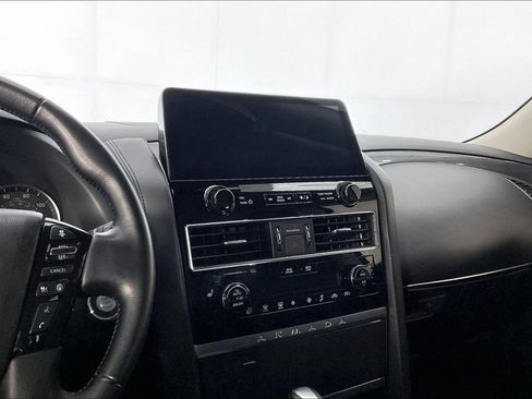 Used 2024 Nissan Armada SV AWD/4WD image 8