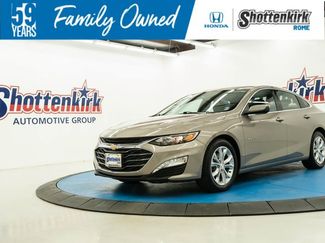 Used 2024 Chevrolet Malibu LT video 1