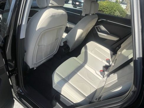 Used 2020 Audi Q3 2.0T Prestige w/ Prestige Package image 7