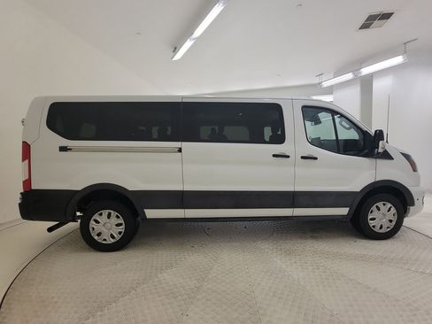 Used 2024 Ford Transit 350 XLT image 6