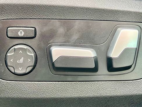 Used 2023 BMW X5 sDrive40i w/ Premium Package image 31