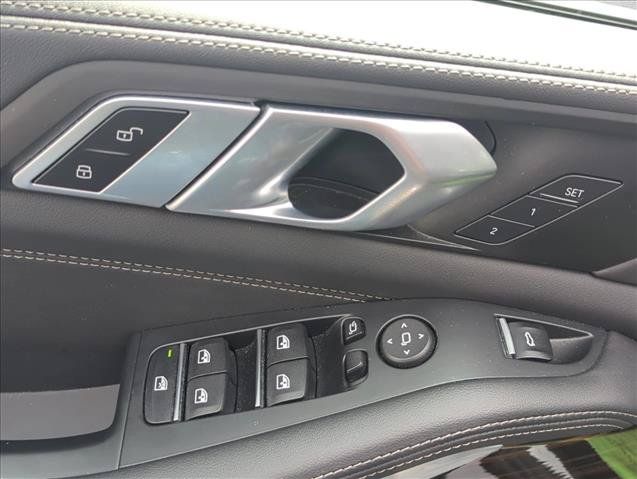 Used 2026 BMW X5 sDrive40i RWD image 9