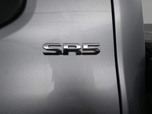 Certified 2025 Toyota Tacoma SR5 image 25