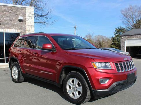 Used 2015 Jeep Grand Cherokee Laredo w/ Quick Order Package 23E image 3