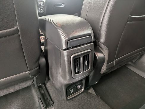 Used 2019 Jeep Compass Altitude image 34