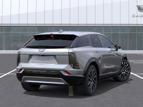 New 2025 Cadillac Optiq Sport 1 w/ LPO, Floor Liner Package AWD/4WD image 4