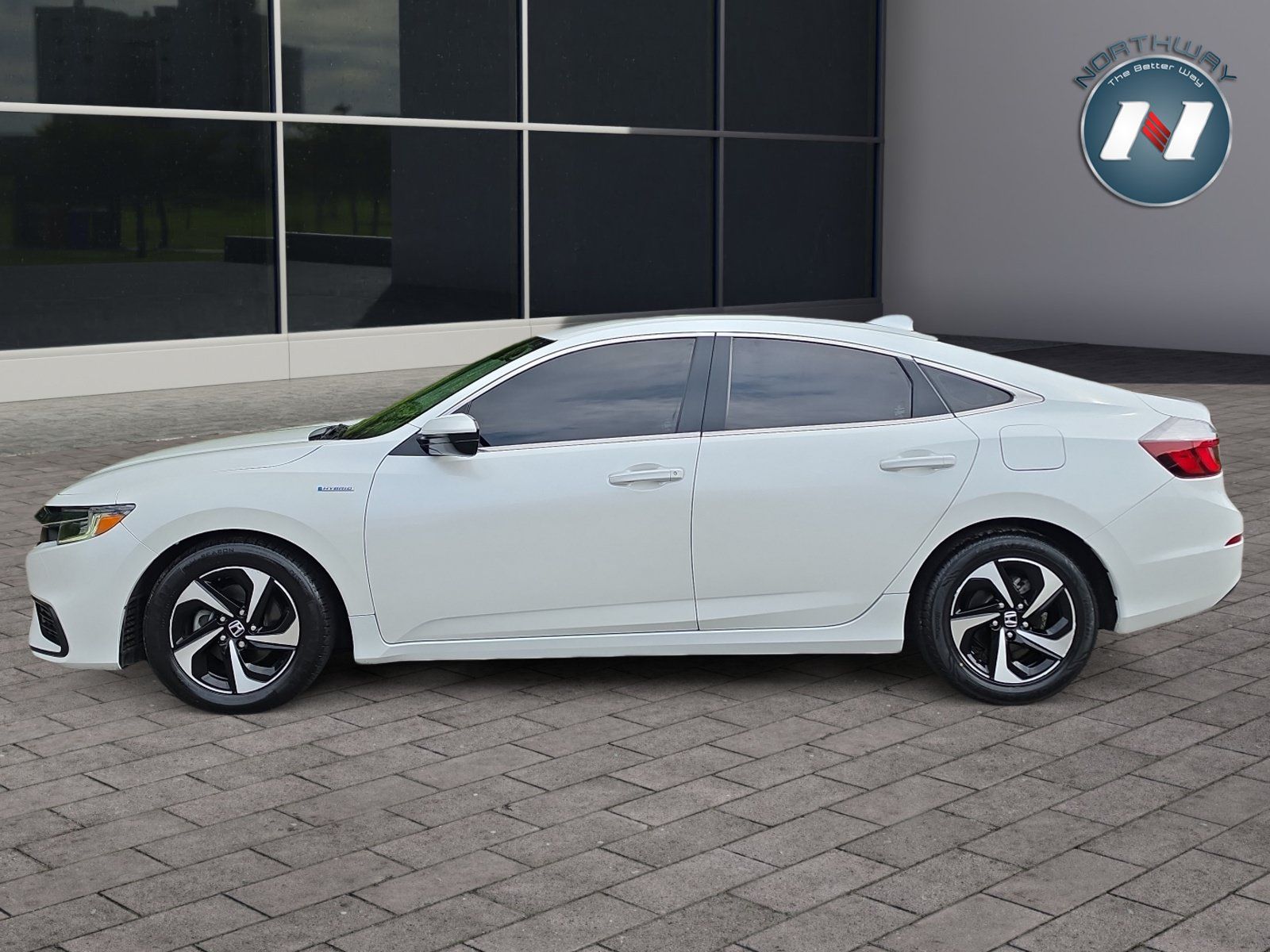 Used 2021 Honda Insight EX image 2