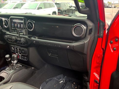 Certified 2023 Jeep Wrangler Unlimited Rubicon 392 w/ Trailer Tow Package image 16