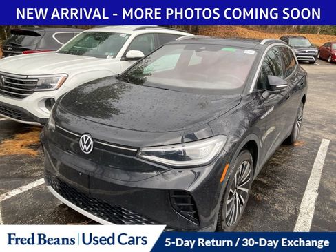 Used 2023 Volkswagen ID.4 Pro S Plus image 3