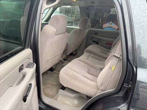 Used 2004 Chevrolet Tahoe LS RWD image 10