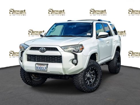 Used 2019 Toyota 4Runner SR5 image 1